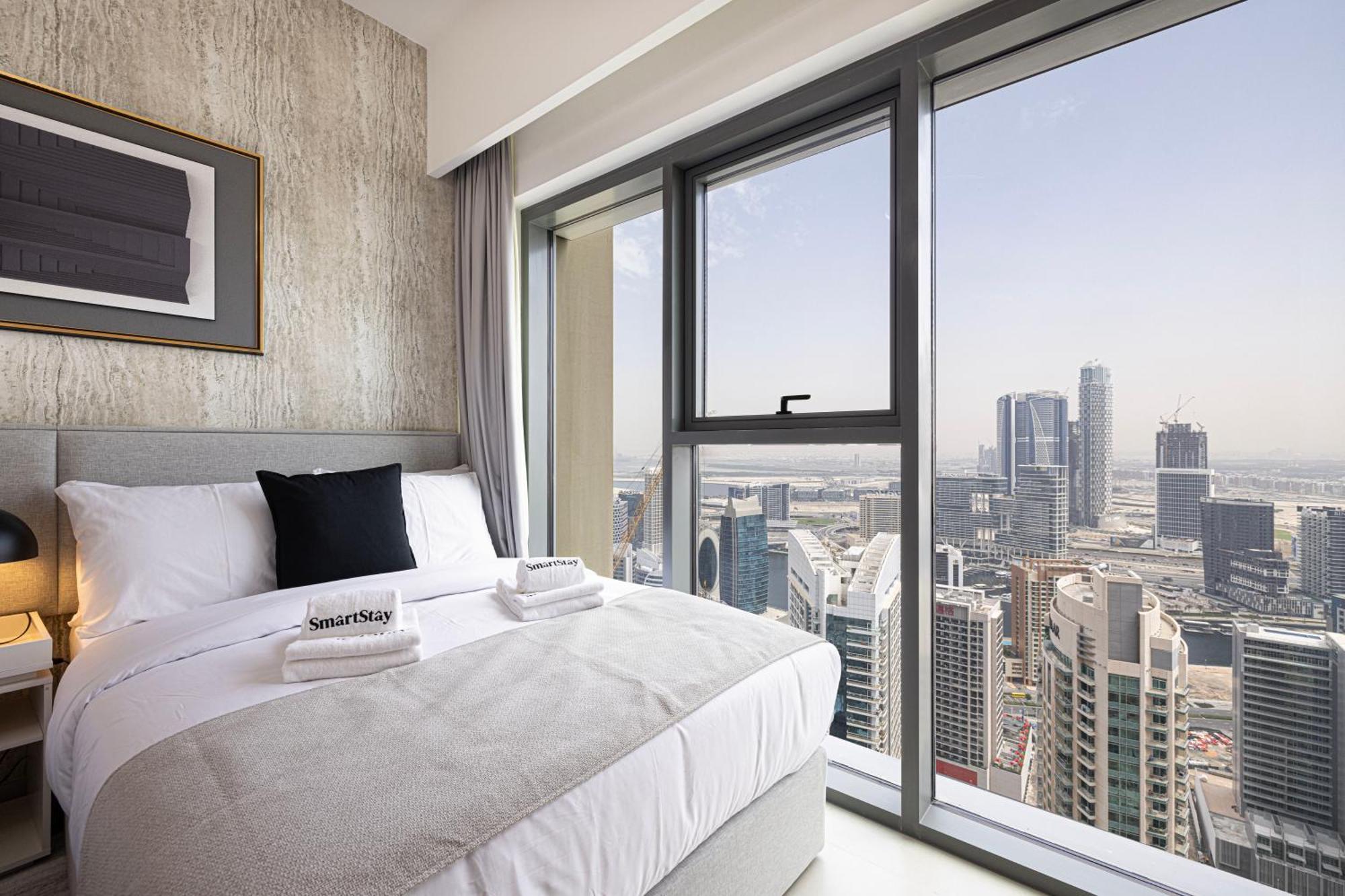 Smartstay At Burj Royale - Full Burj Khalifa View - Brand New Luxury Apartments Dubai Luaran gambar