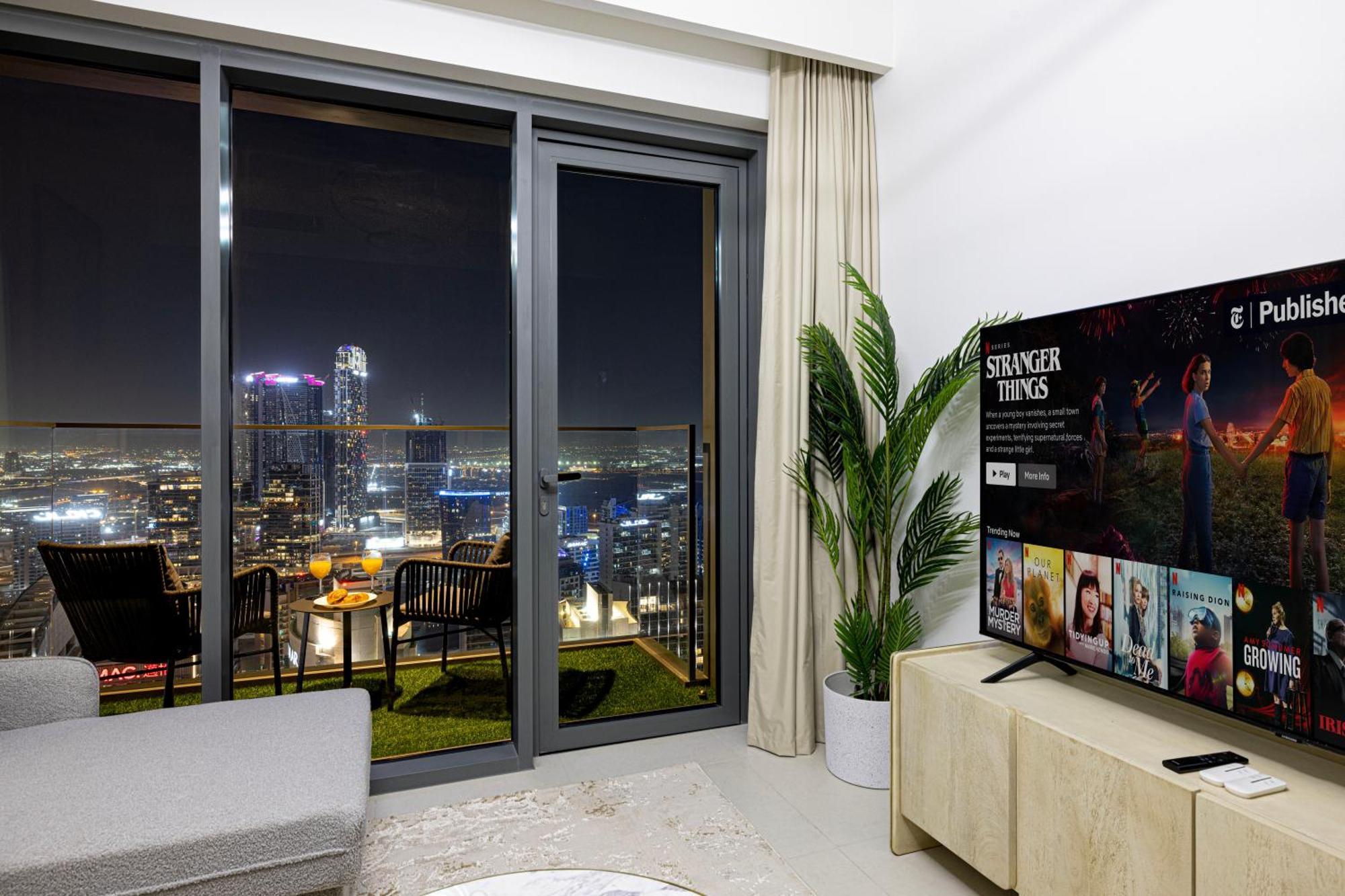 Smartstay At Burj Royale - Full Burj Khalifa View - Brand New Luxury Apartments Dubai Luaran gambar