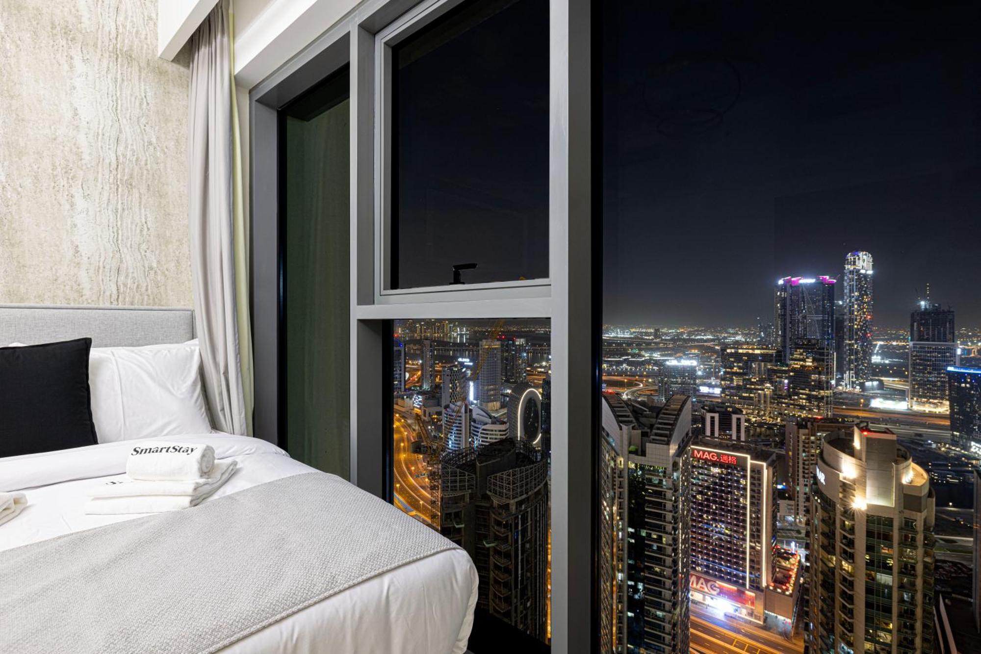 Smartstay At Burj Royale - Full Burj Khalifa View - Brand New Luxury Apartments Dubai Luaran gambar